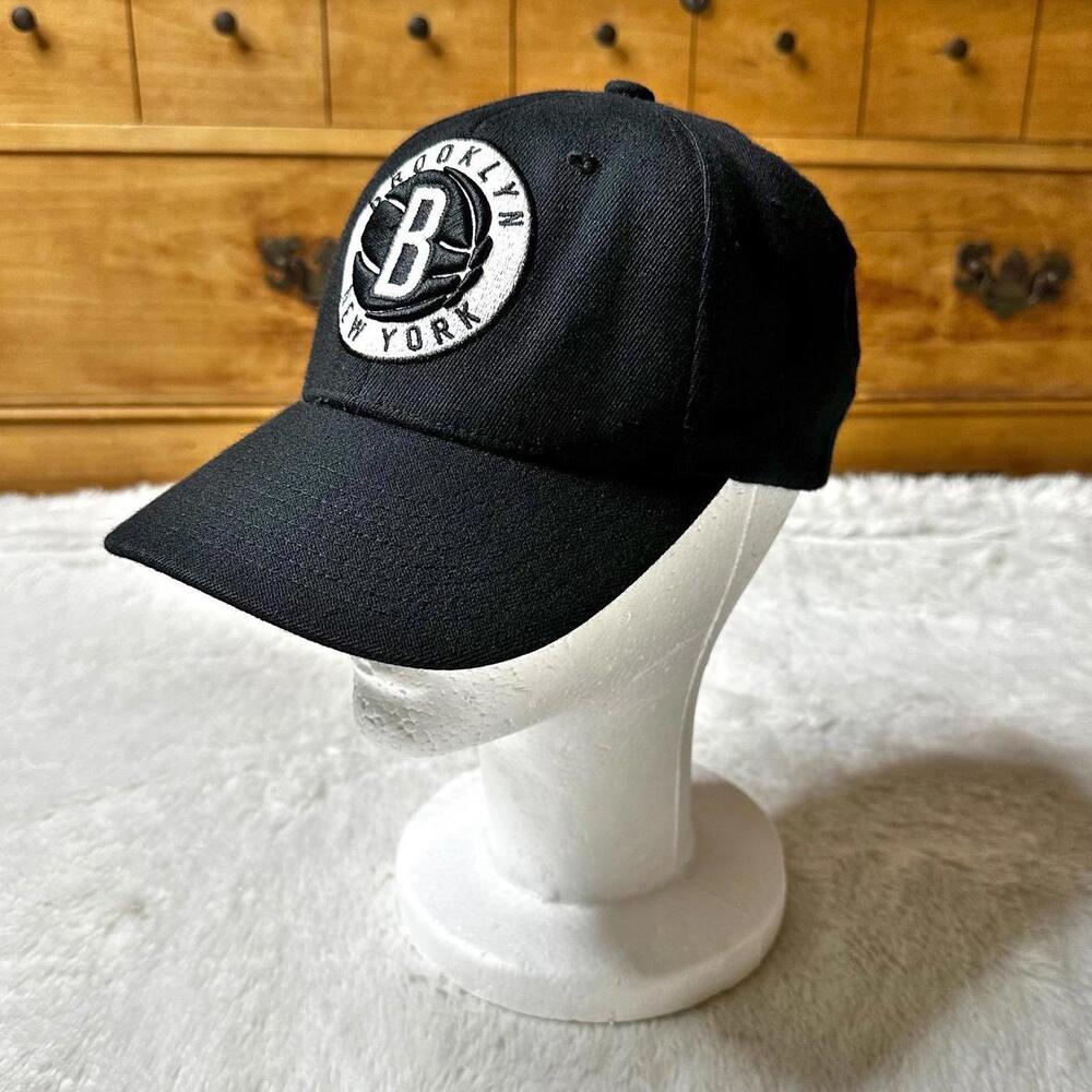 Mitchell & Ness Brooklyn Nets Black Snapback Cap Unisex OS